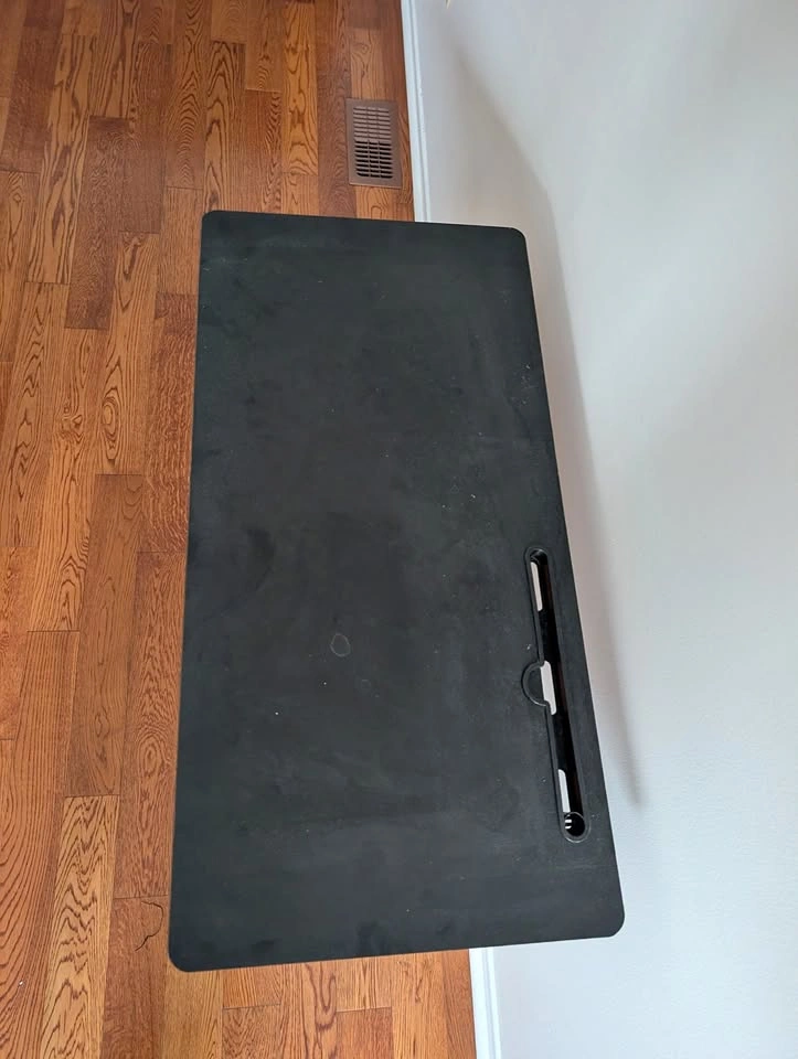 Computer desk