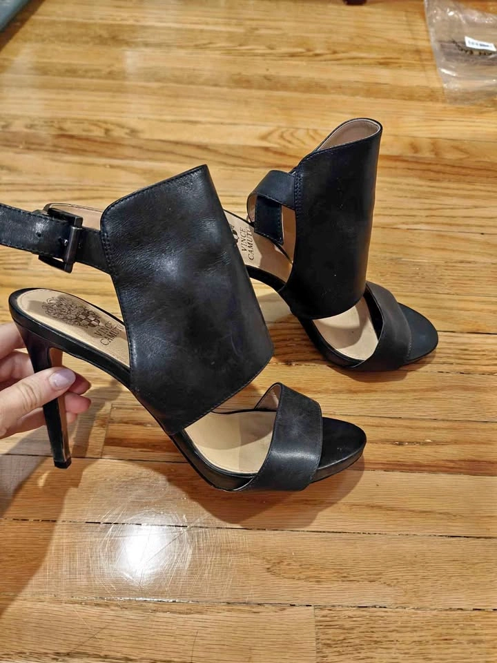 Vince camuto black leather heels