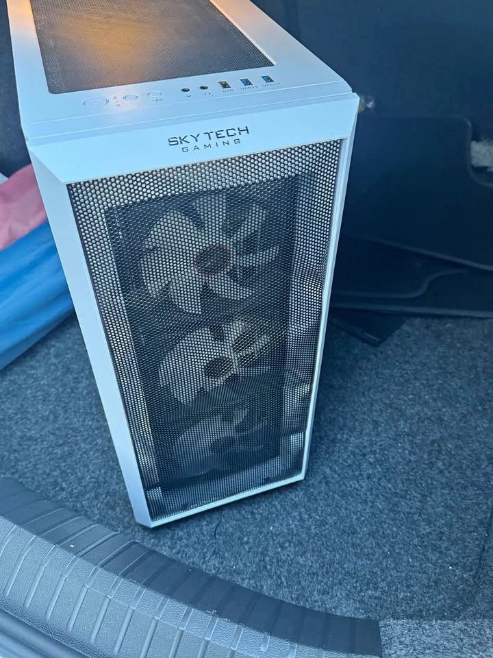 Gaming PC Amd ryzen 7 rtx4070 Ti