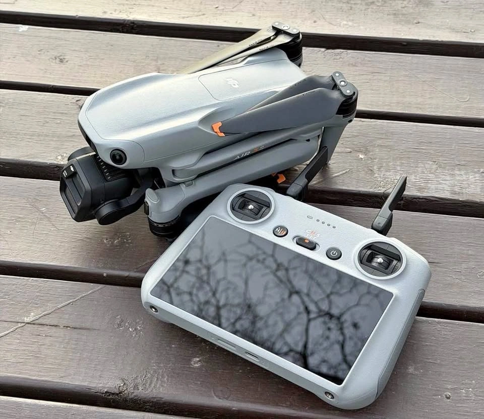 DJI Air 3S Fly More Combo Dual-Camera Drone