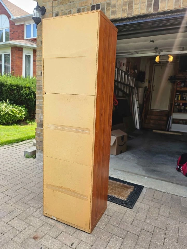 Oak Storage Cabinet with Decorative Floral Glass Doors - photo 3