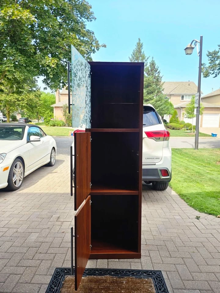 Oak Storage Cabinet with Decorative Floral Glass Doors - photo 5