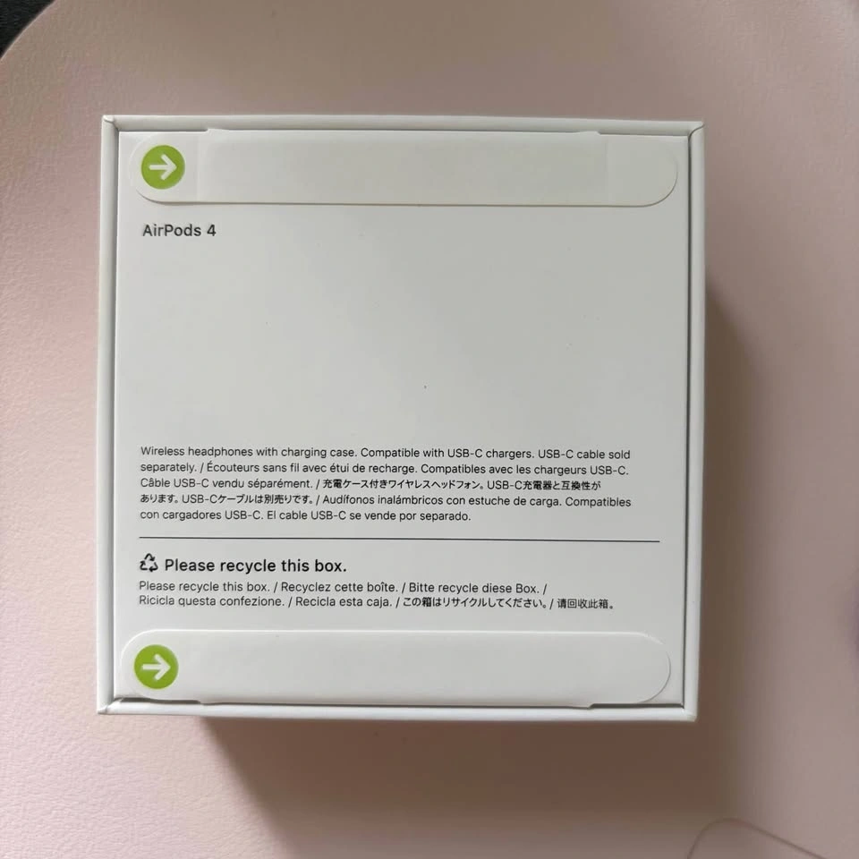 Brand new sealed Apple Airpods 4 - photo 2
