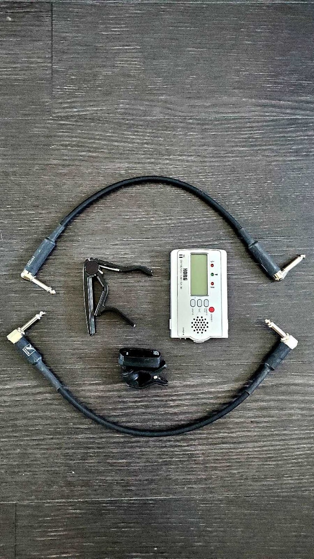 Korg Tuner, Capo, and Instrument Cables Bundle