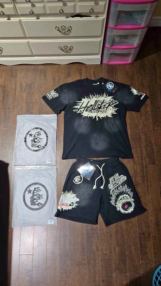 Hellstar T-shirt and Shorts Set