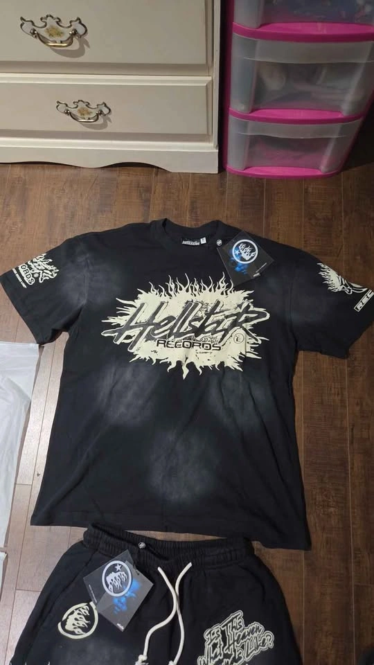 Hellstar T-shirt and Shorts Set - photo 5