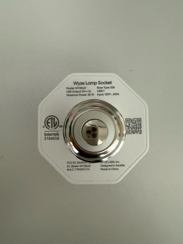 Wyze Lamp Socket - photo 2