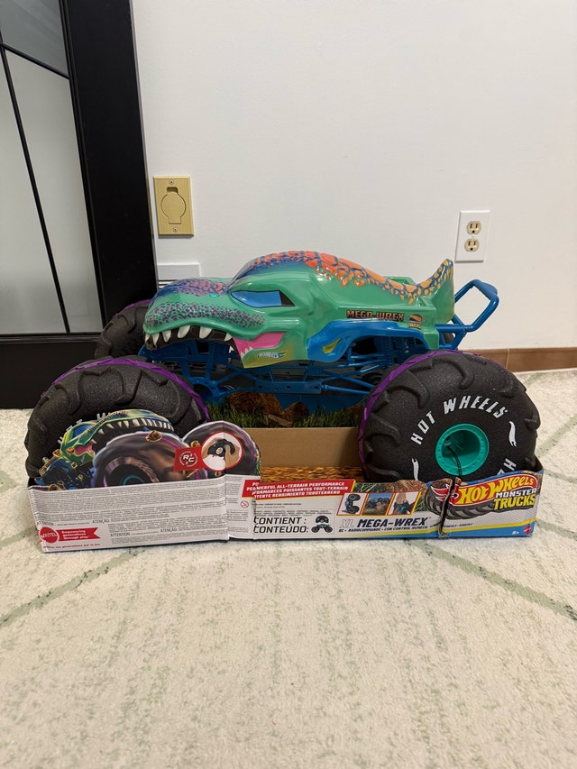 Hot Wheels Mega-Wrex - photo 3