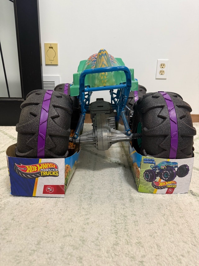 Hot Wheels Mega-Wrex - photo 4