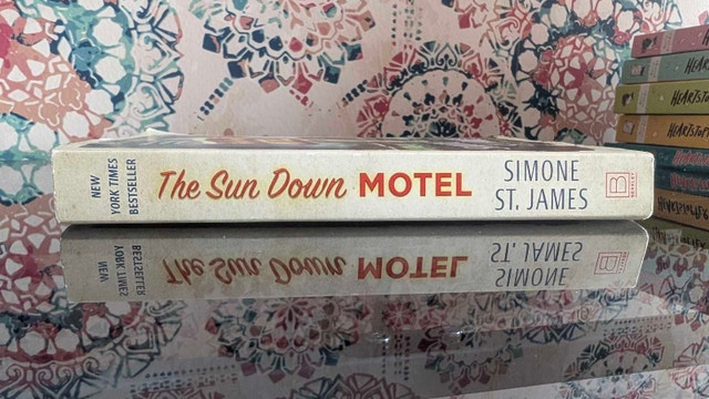 The Sun Down Motel - A novel by Simone St. James - photo 3