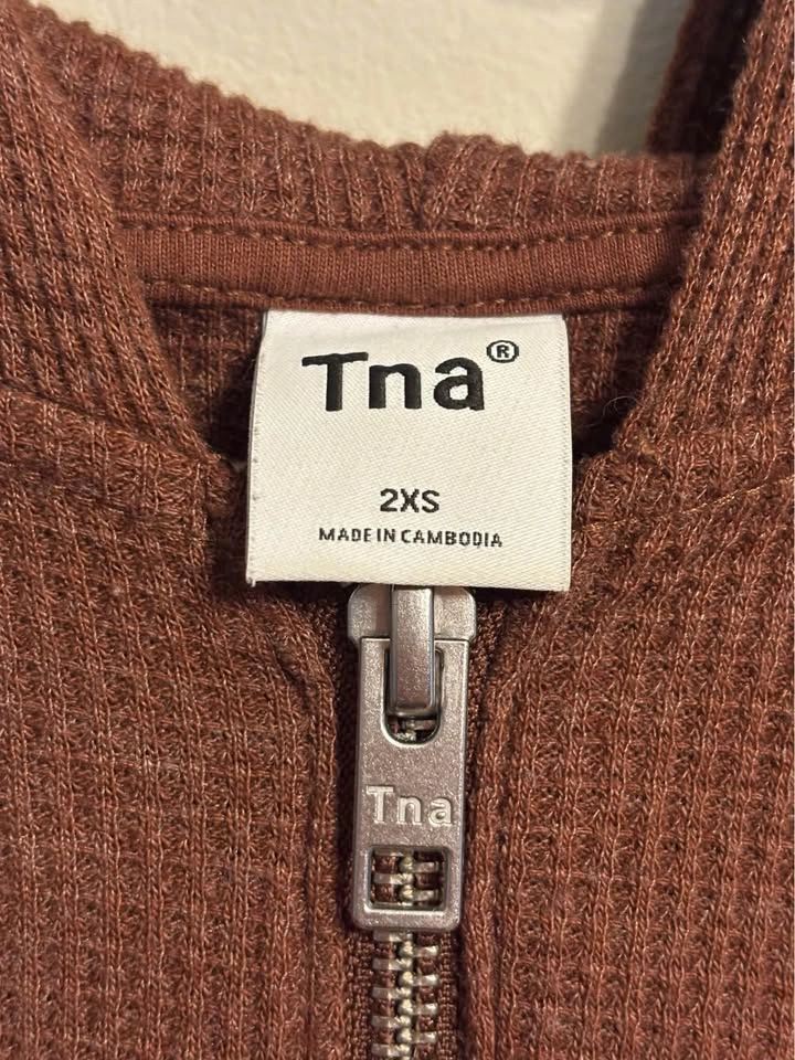 Aritzia TNA Brown Waffle Zip Up Sweater - Size 2XS - photo 3