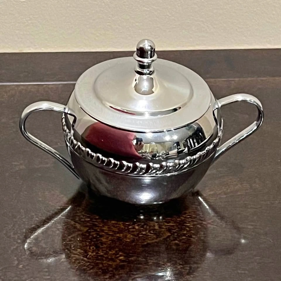 Vintage Irvinware Chrome Sugar Bowl with Lid / Made in USA