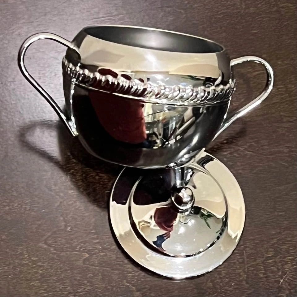 Vintage Irvinware Chrome Sugar Bowl with Lid / Made in USA - photo 4