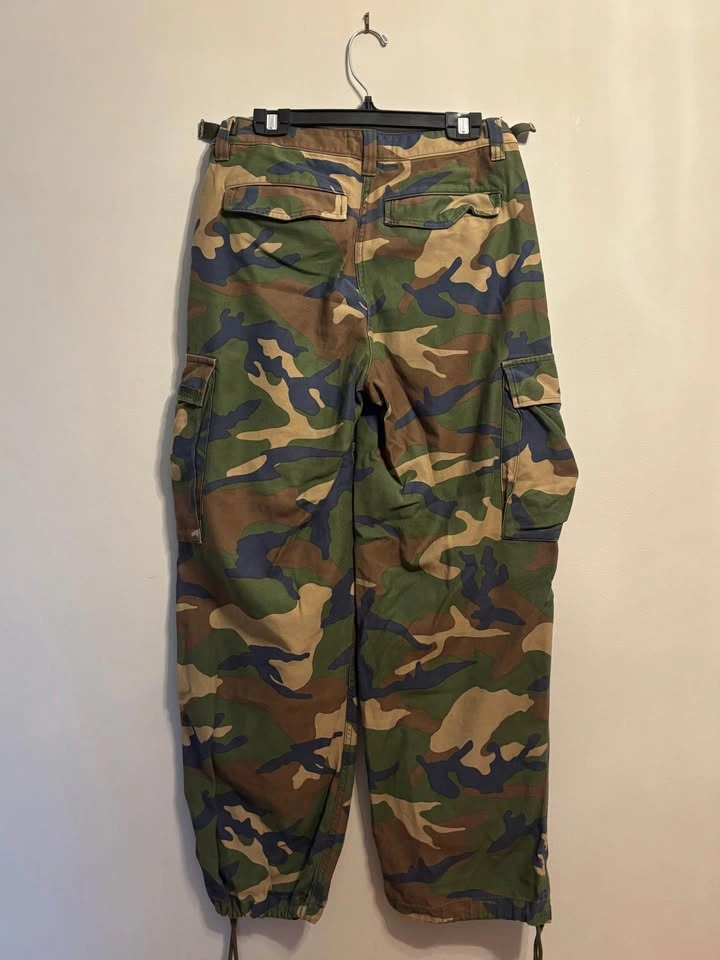 Aritzia TNA Camouflage Cargo Pants - Size 2 - photo 2