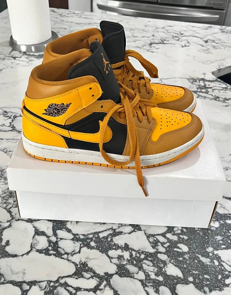 Air Jordan 1 Mid “Chutney/Taxi” | Women's Size 10