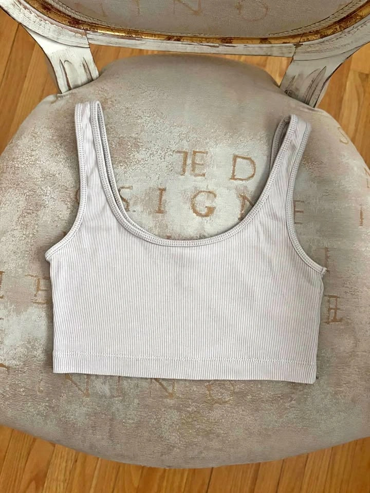 DIVIDED H&M Beige Basic Crop Top - Size XS