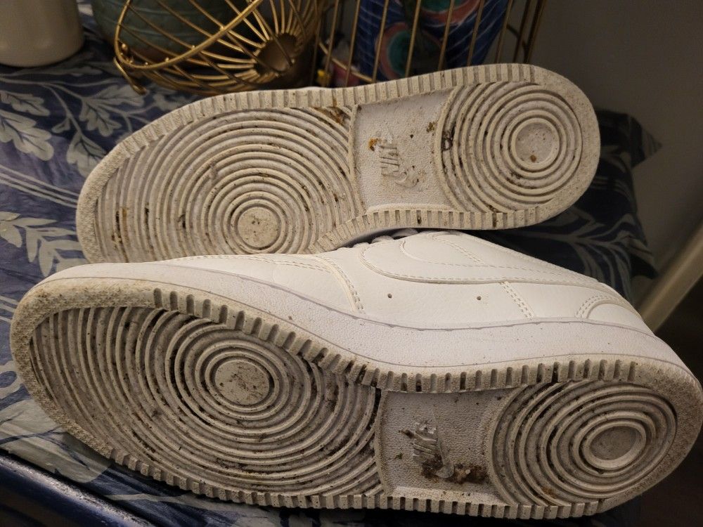 Nike Shoes - photo 3