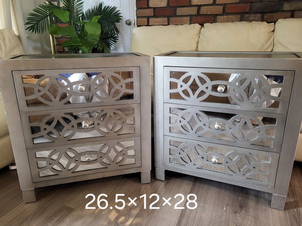 2 Night Stands