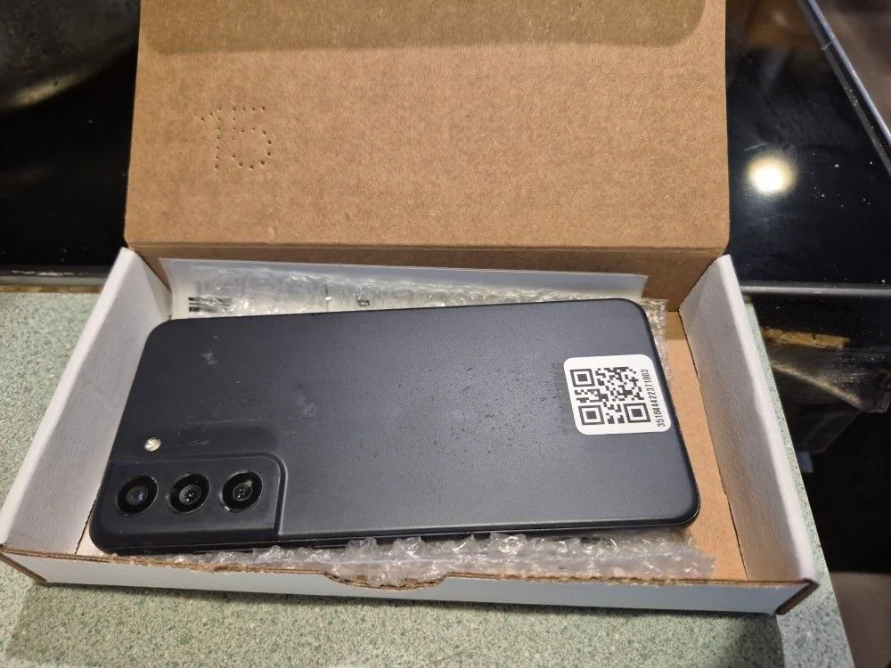 Samsung S21 FE Unlocked 128 GB image indicator(3)