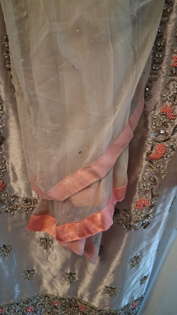 Pakistani/indian Dress Misouri SILK Embrioded - photo 3