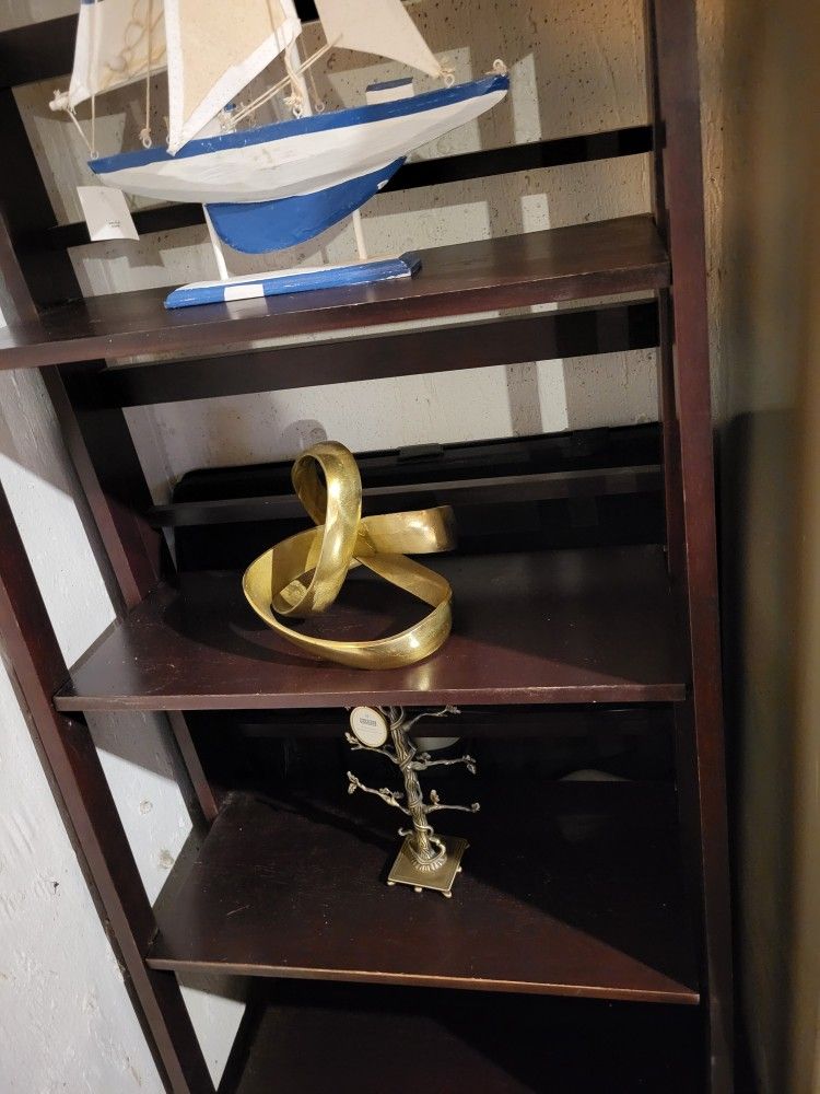 Vintage MCM Solid Wood Magazine Rack - photo 2