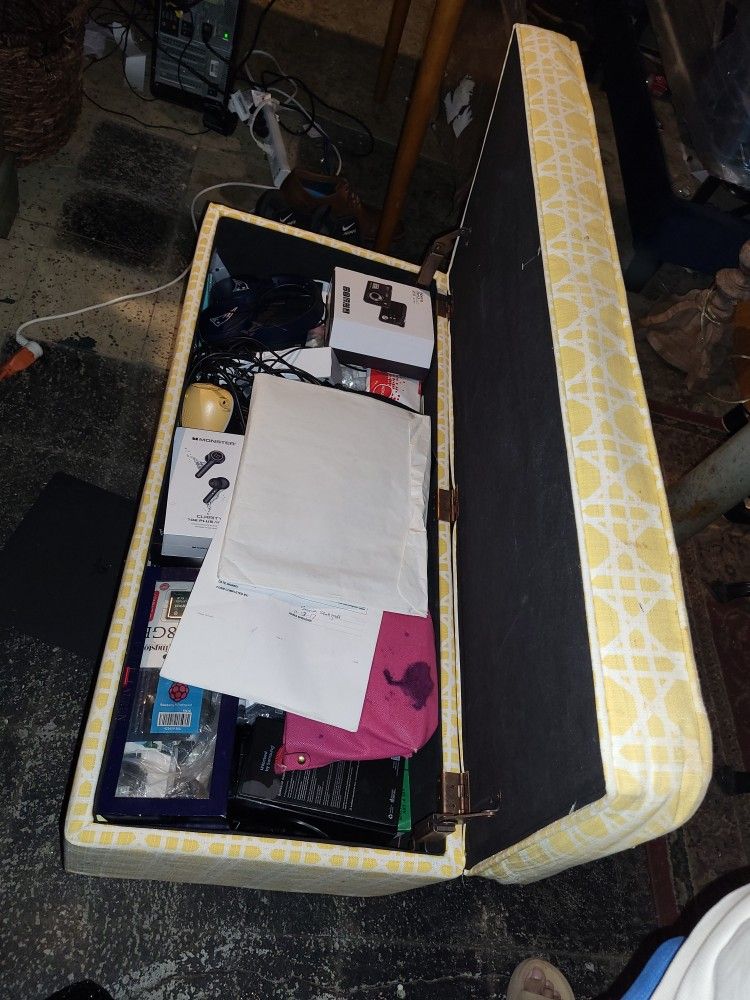 Storage Ottoman - photo 2