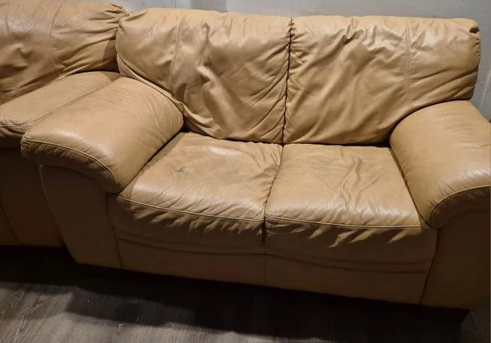 Original Italian Leather Sofa Set image indicator(4)