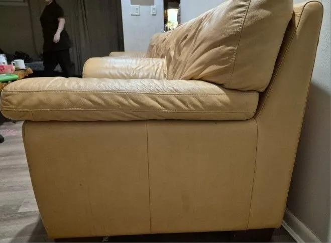 Original Italian Leather Sofa Set image indicator(5)