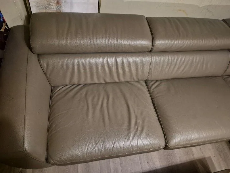 Original Leather L Shaped Sofa image indicator(3)