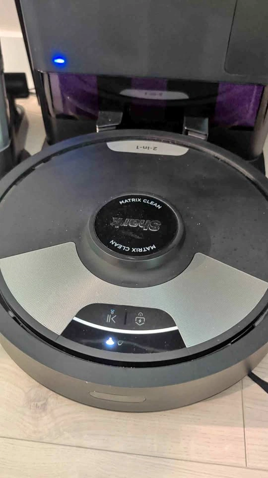 Shark Matrix Clean 2-in-1 Robot Vacuum and Mop