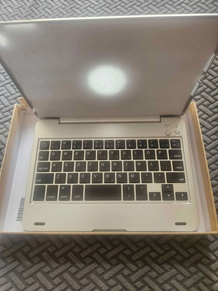 IPad 4 mini case with keyboard - photo 3