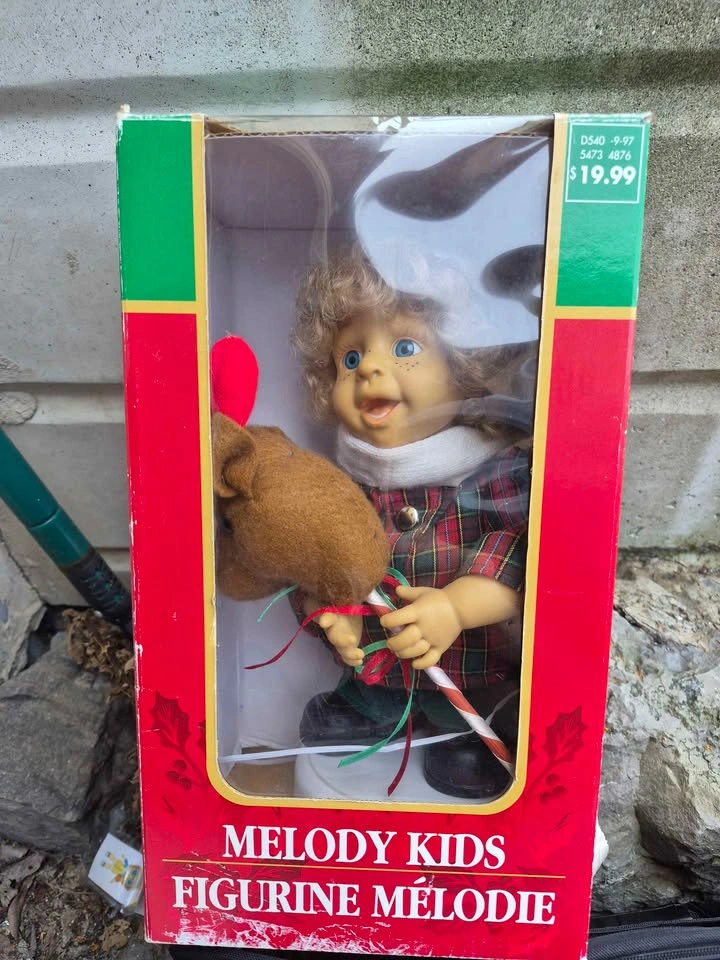 Vintage Christmas Decorations and Figurines Collection - photo 3