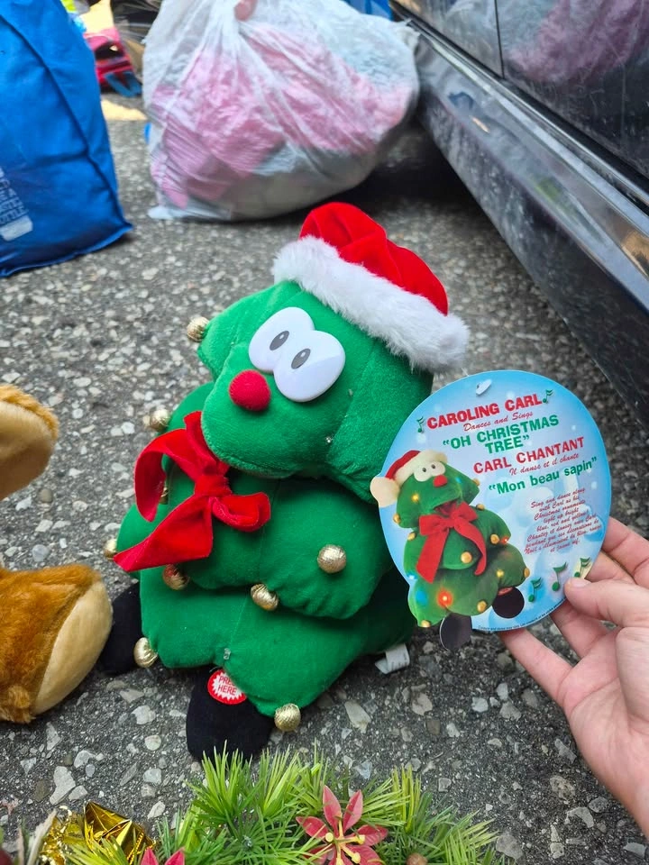 Assorted vintage Christmas Plush Decorations - photo 5