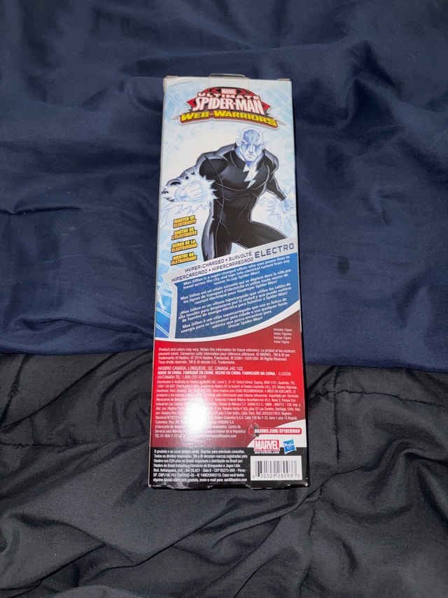 Electro Titan Hero Series Figure (SEALED/MINT) - photo 3