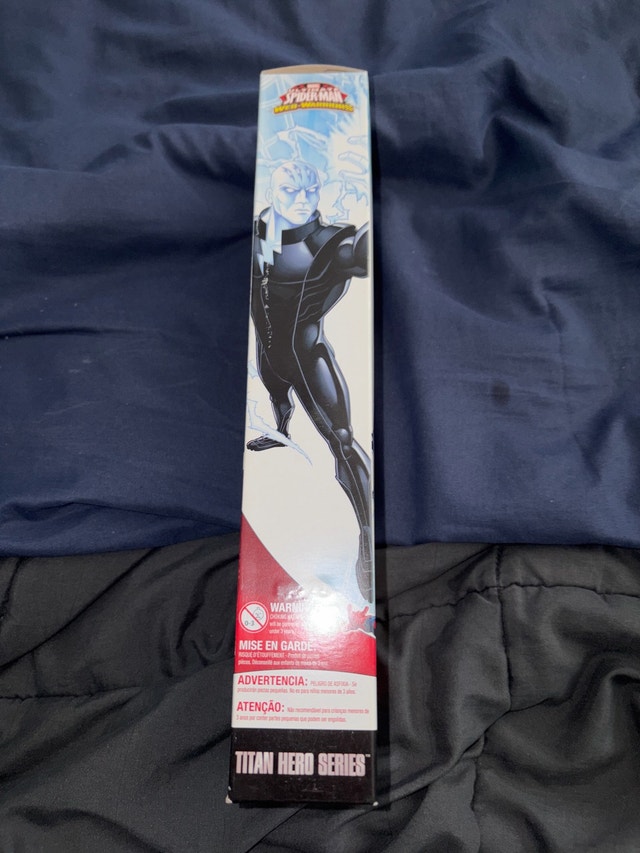Electro Titan Hero Series Figure (SEALED/MINT) - photo 5