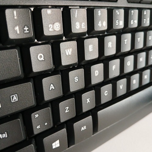 FRENCH Logitech MK320 Wireless Keyboard & Mouse Combo - photo 3