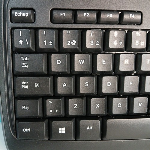 FRENCH Logitech MK320 Wireless Keyboard & Mouse Combo - photo 4
