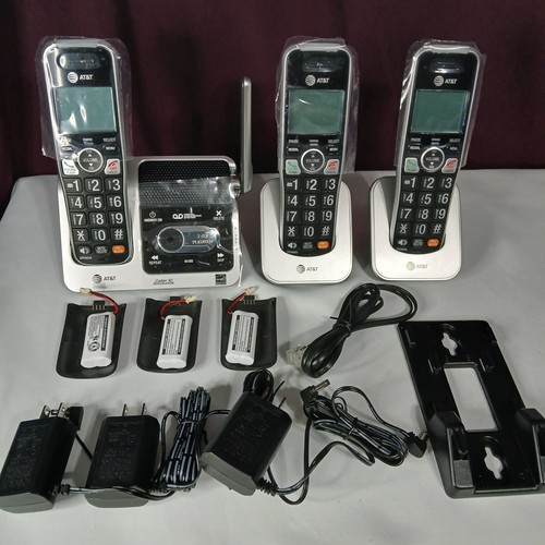AT&T BL102-3 DECT 6.0 Cordless Phone 3-Handset System