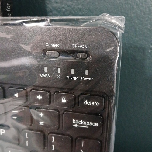 Fintie Ultra Thin Bluetooth Wireless Keyboard For Tablets, PC - photo 4
