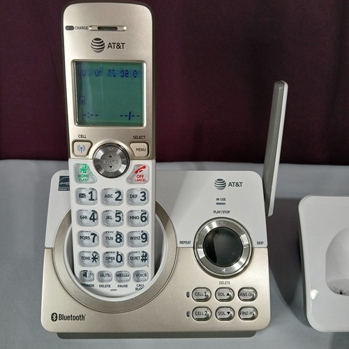 AT&T DL72219 DECT 6.0 2-Handset Cordless Phone - photo 3