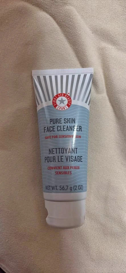 First Aid Beauty Pure Skin Face Cleanser