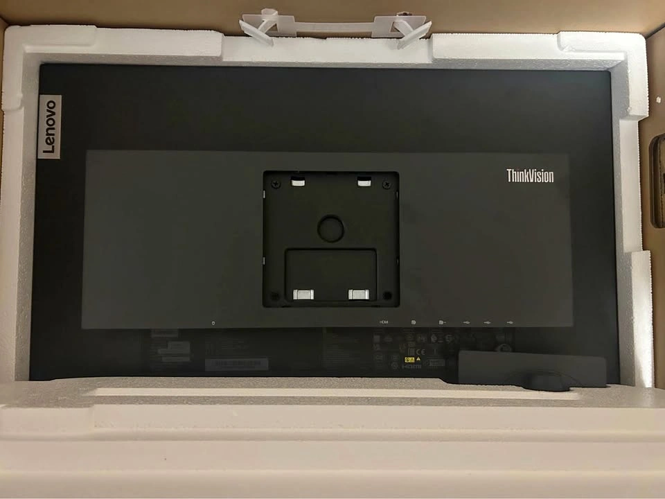 Lenovo ThinkVision P24q-20 23.8” MONITOR