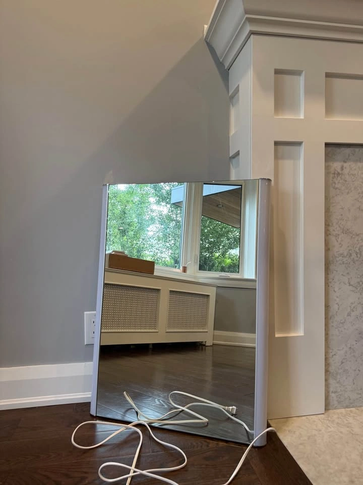 Camarim Mirror with light 💡 24” x 31” - photo 2