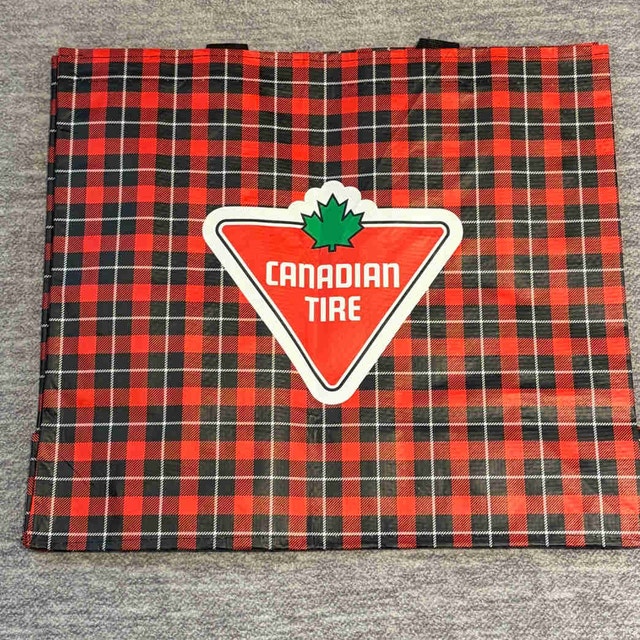 Canadian Tire Red/Black Tote Bag - photo 2