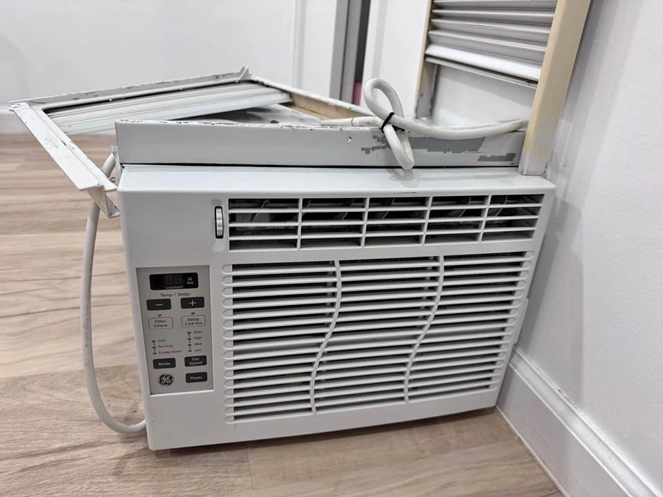 GE Window Air Conditioner