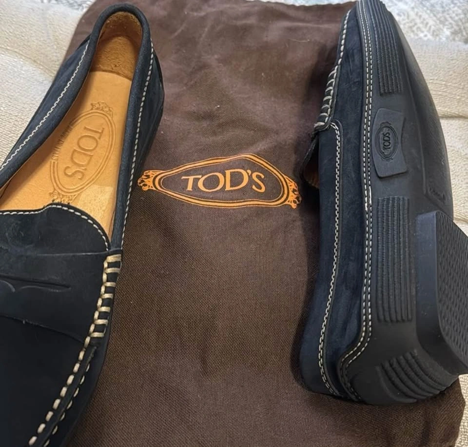 TOD’S Navy Blue Moccasins Size 7.5 - photo 2