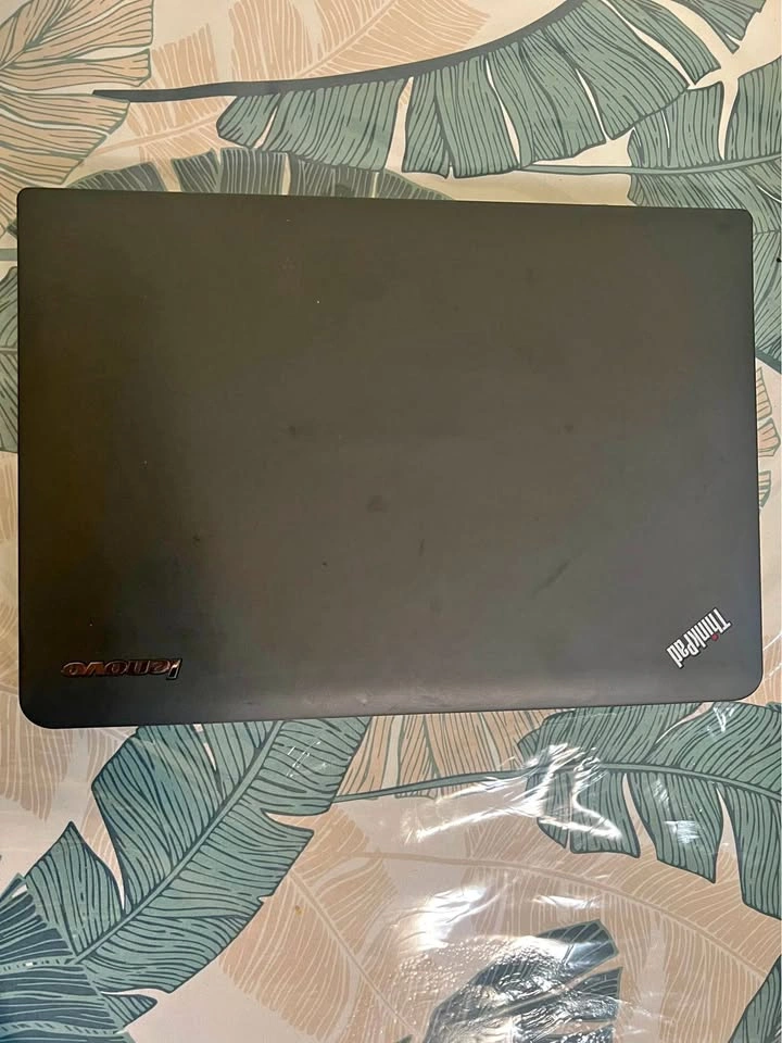 Lenovo Thinkpad laptop core i5 8gb ram 256gb ssd