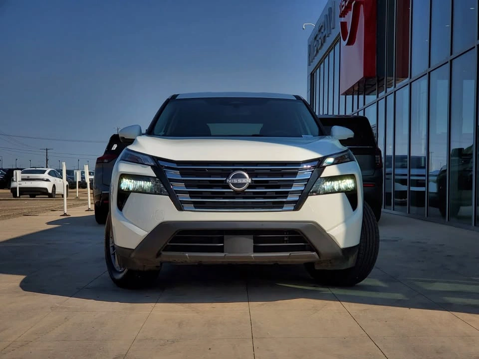 2024 Nissan Rogue S - photo 2