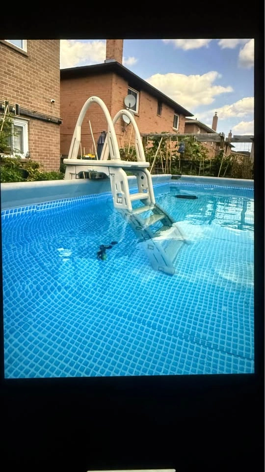 Intex Ultra XTR pool - photo 2