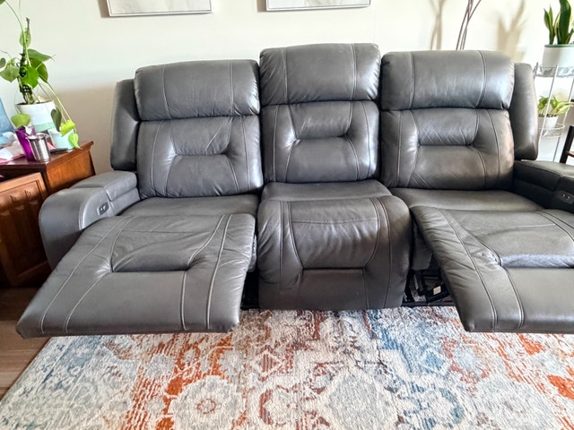 BEAUTIFUL COMPLETE LIVING ROOM SET - photo 3
